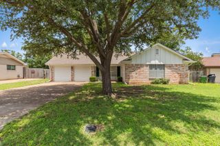4918 Lakemoor Drive, Waco, TX 76710