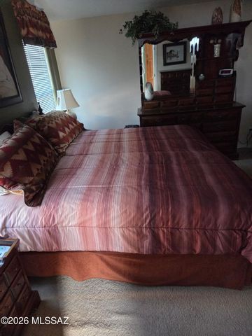 5556 W Flying M Street, Tucson, AZ 85713