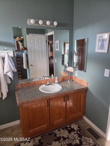 5556 W Flying M Street, Tucson, AZ 85713