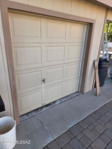 5556 W Flying M Street, Tucson, AZ 85713