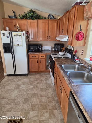 5556 W Flying M Street, Tucson, AZ 85713