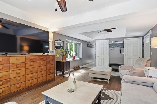 11 Mt Paul Road, Tyngsborough, MA 01879