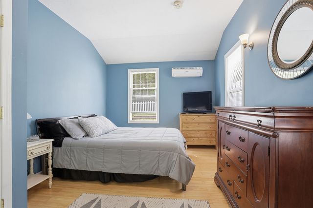 11 Mt Paul Road, Tyngsborough, MA 01879