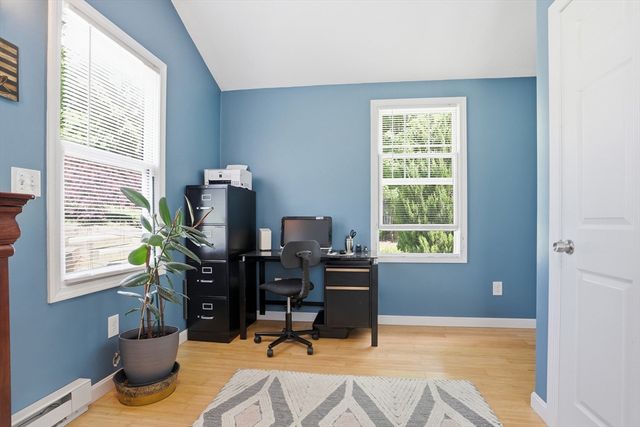 11 Mt Paul Road, Tyngsborough, MA 01879