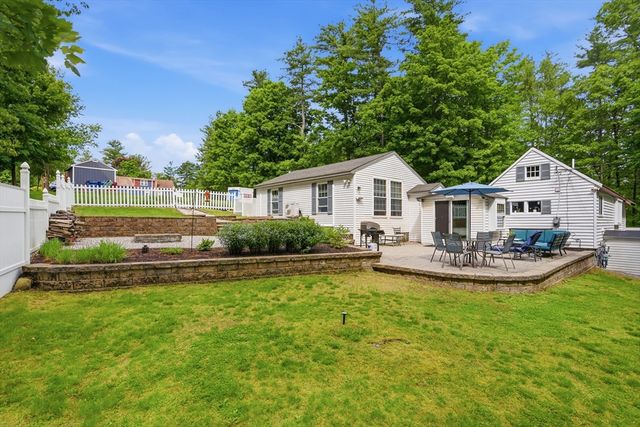 11 Mt Paul Road, Tyngsborough, MA 01879