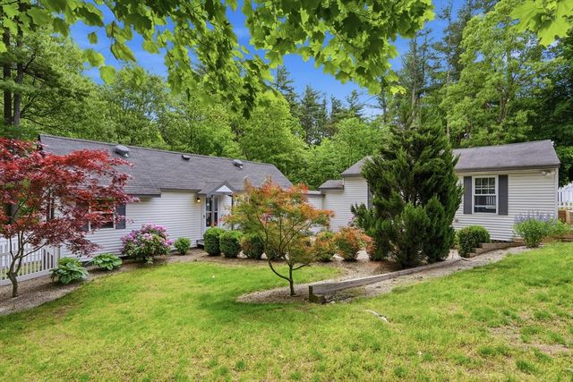 11 Mt Paul Road, Tyngsborough, MA 01879