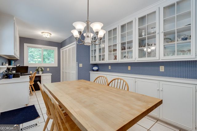 1800 Angelique Drive, Decatur, GA 30033