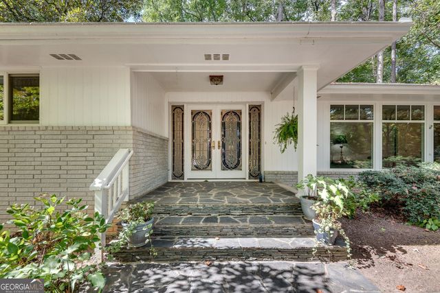 1800 Angelique Drive, Decatur, GA 30033