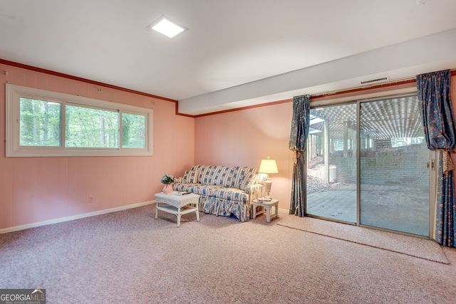 1800 Angelique Drive, Decatur, GA 30033