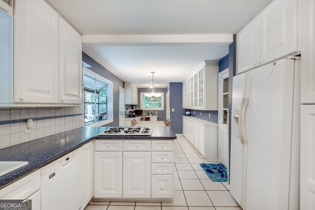 1800 Angelique Drive, Decatur, GA 30033