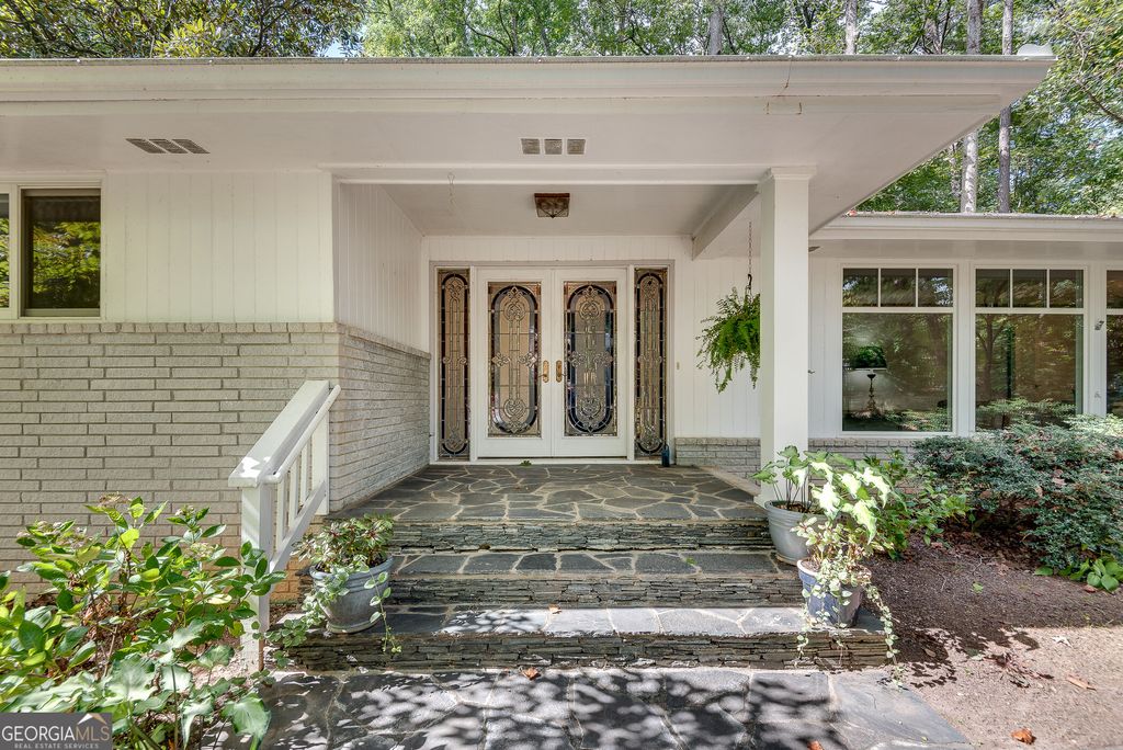 1800 Angelique Drive, Decatur, GA 30033 — photo 2