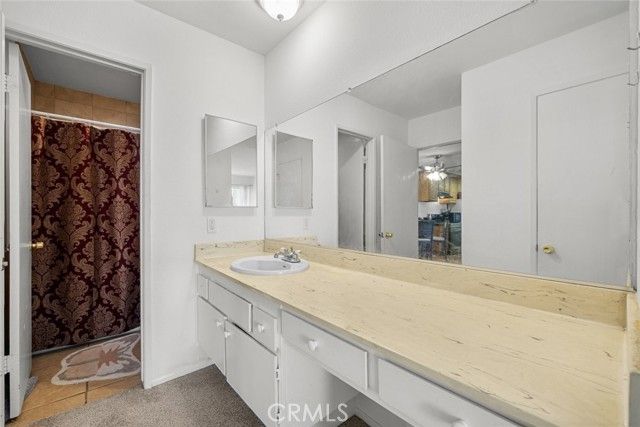 23515 Lyons Avenue 210, Valencia (santa Clarita), CA 91355