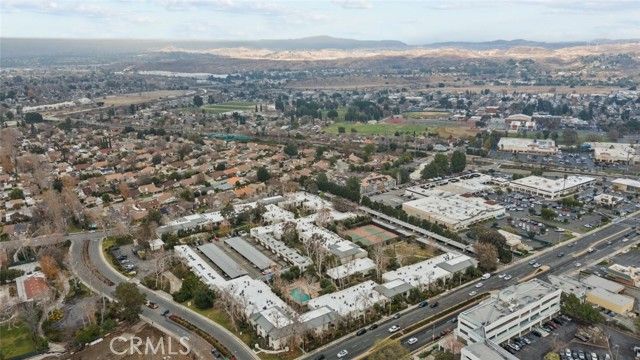 23515 Lyons Avenue 210, Valencia (santa Clarita), CA 91355