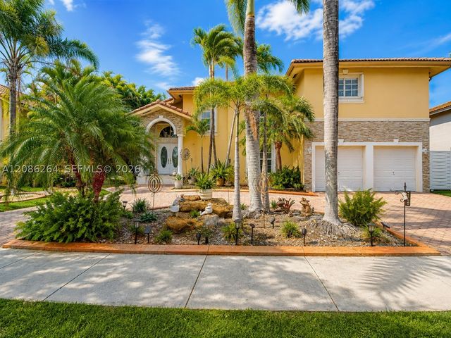 15721 SW 44th Ter, Miami, FL 33185