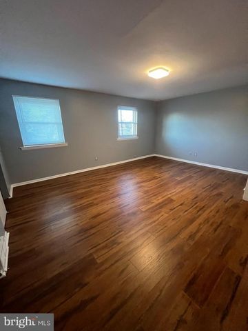 12785 DUNKS FERRY RD, Philadelphia, PA 19154