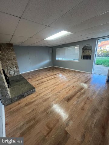 12785 DUNKS FERRY RD, Philadelphia, PA 19154