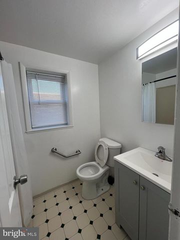 12785 DUNKS FERRY RD, Philadelphia, PA 19154