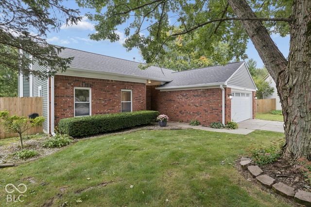 12160 Pebblebrooke Court, Indianapolis, IN 46236