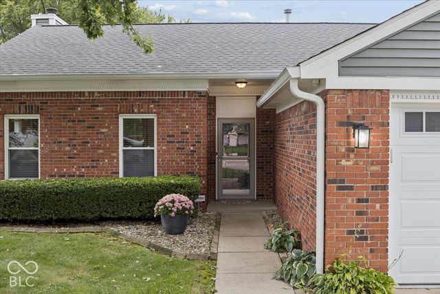 12160 Pebblebrooke Court, Indianapolis, IN 46236