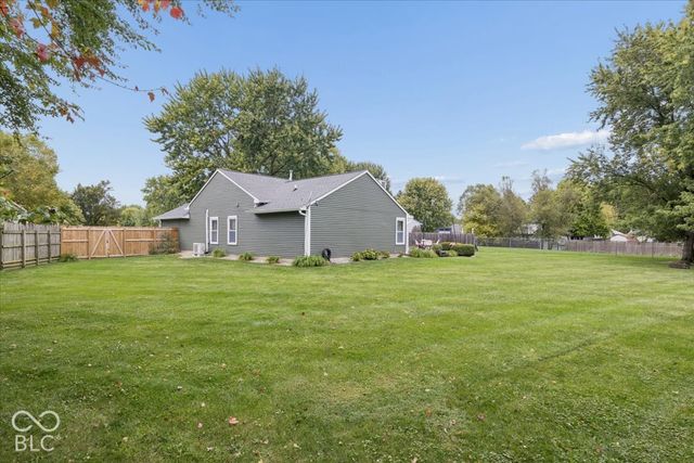 12160 Pebblebrooke Court, Indianapolis, IN 46236