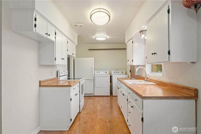 1123 Forest Glen Road, Oak Harbor, WA 98277