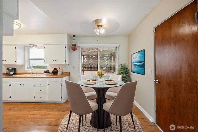 1123 Forest Glen Road, Oak Harbor, WA 98277