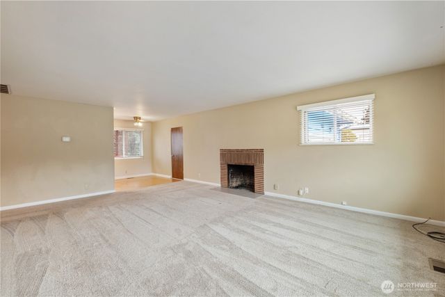 1123 Forest Glen Road, Oak Harbor, WA 98277