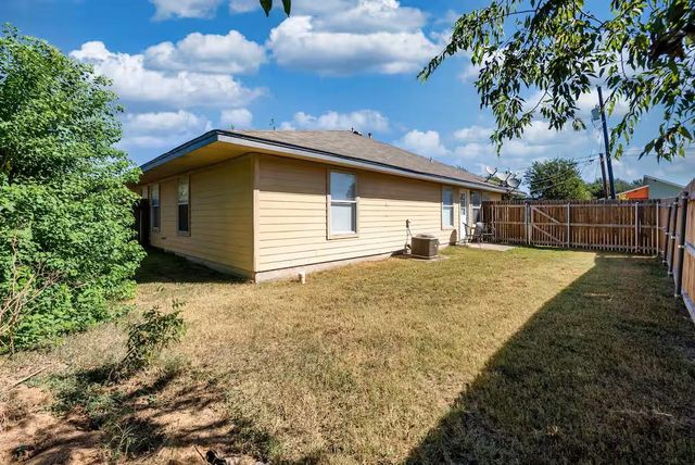 2304 Smith Branch BLVD A, Georgetown, TX 78626