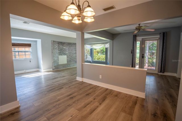 2567 CENTRAL AVENUE, Clearwater, FL 33764