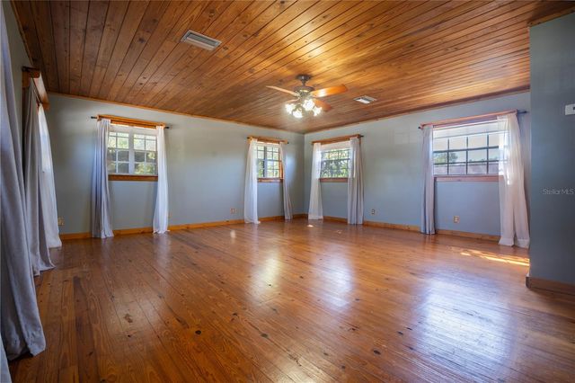 2567 CENTRAL AVENUE, Clearwater, FL 33764