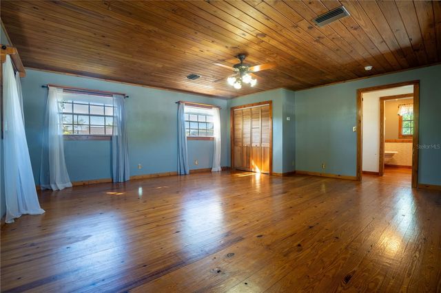 2567 CENTRAL AVENUE, Clearwater, FL 33764