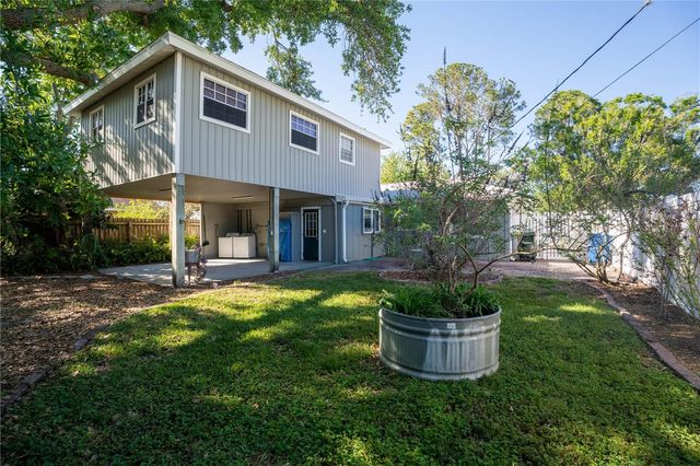 2567 CENTRAL AVENUE, Clearwater, FL 33764