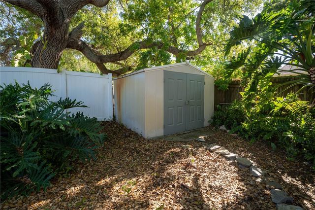 2567 CENTRAL AVENUE, Clearwater, FL 33764