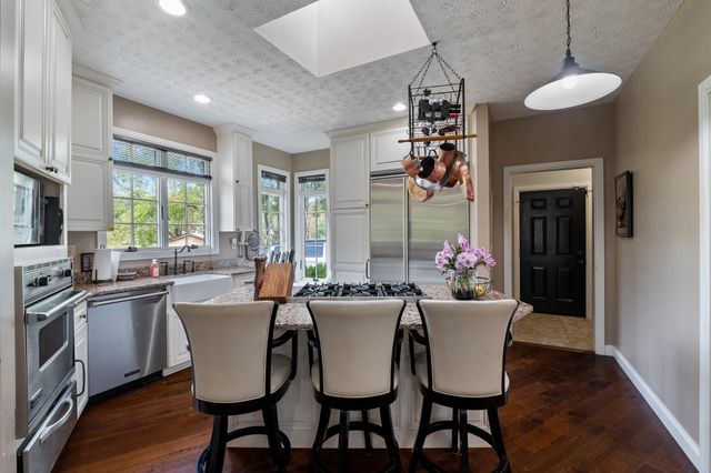 283 Mize Road, Hurricane, WV 25526