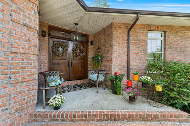 283 Mize Road, Hurricane, WV 25526