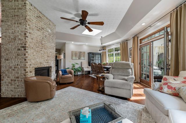 283 Mize Road, Hurricane, WV 25526