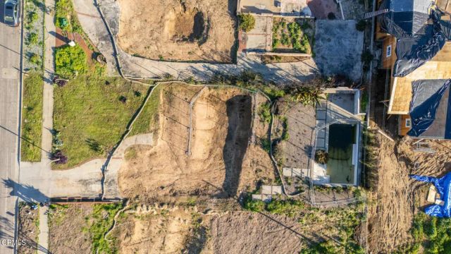 70 W Las Flores, Altadena, CA 91001