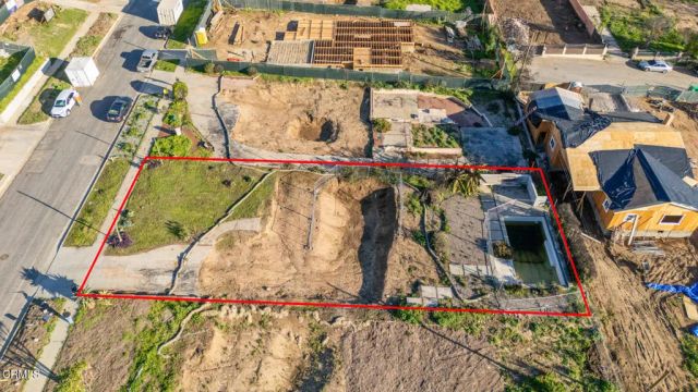 70 W Las Flores, Altadena, CA 91001