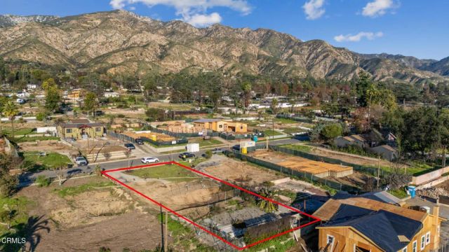 70 W Las Flores, Altadena, CA 91001