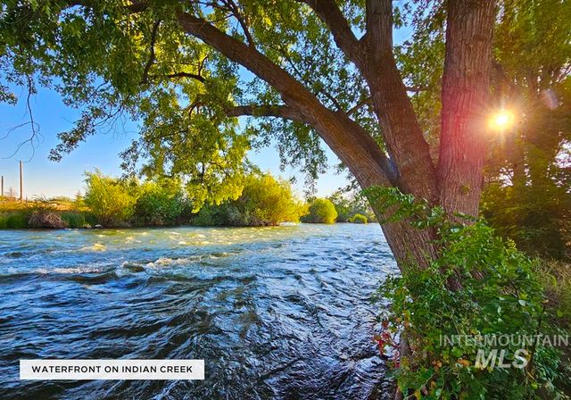 2141 E Thea Dr, Kuna, ID 83634