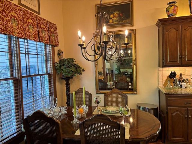 9385 Knollcrest Boulevard, Johns Creek, GA 30022