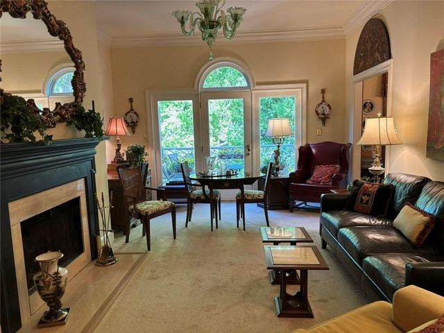 9385 Knollcrest Boulevard, Johns Creek, GA 30022