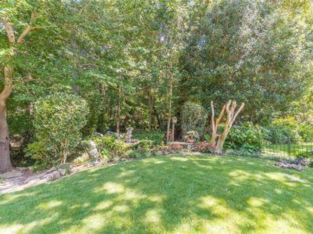 9385 Knollcrest Boulevard, Johns Creek, GA 30022