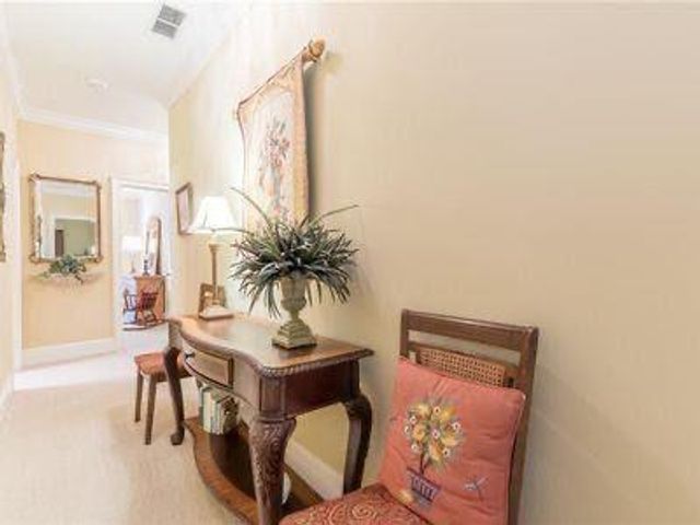 9385 Knollcrest Boulevard, Johns Creek, GA 30022
