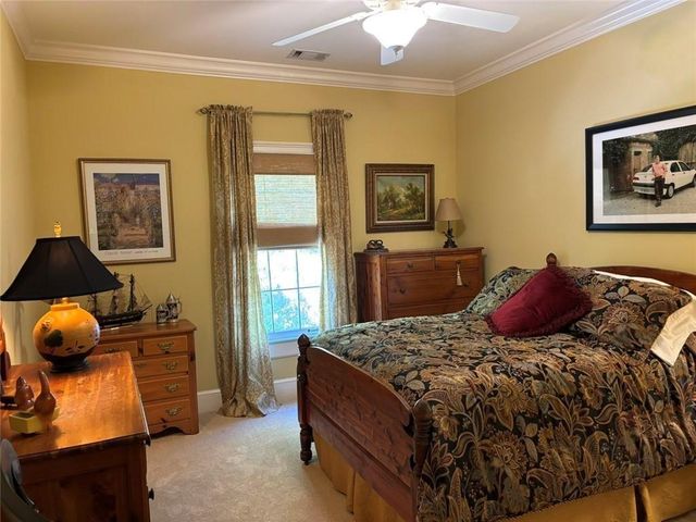 9385 Knollcrest Boulevard, Johns Creek, GA 30022