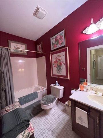 9385 Knollcrest Boulevard, Johns Creek, GA 30022