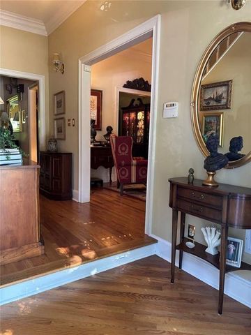 9385 Knollcrest Boulevard, Johns Creek, GA 30022