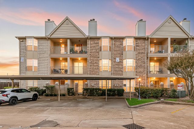 12550 Whittington Drive 811, Houston, TX 77077