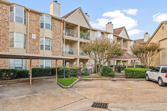 12550 Whittington Drive 811, Houston, TX 77077