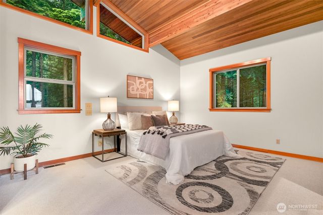 37 N Summit Drive, Bellingham, WA 98229